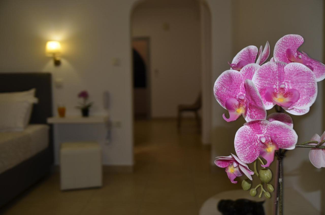 Niovi Hotel Fira  Eksteriør billede