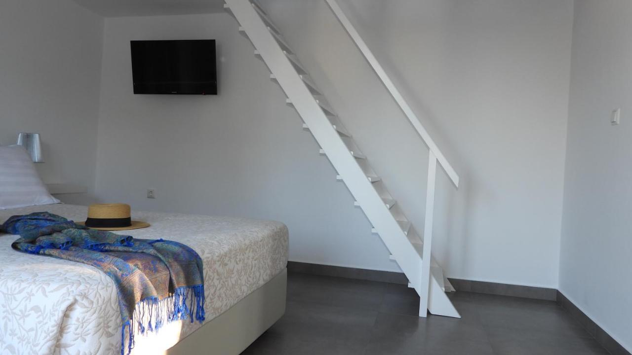 Niovi Hotel Fira  Eksteriør billede