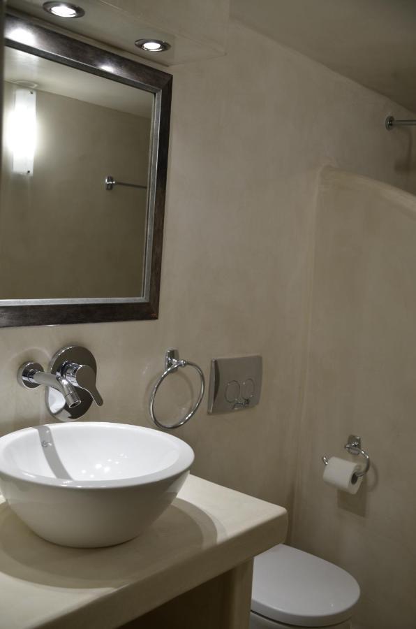 Niovi Hotel Fira  Eksteriør billede